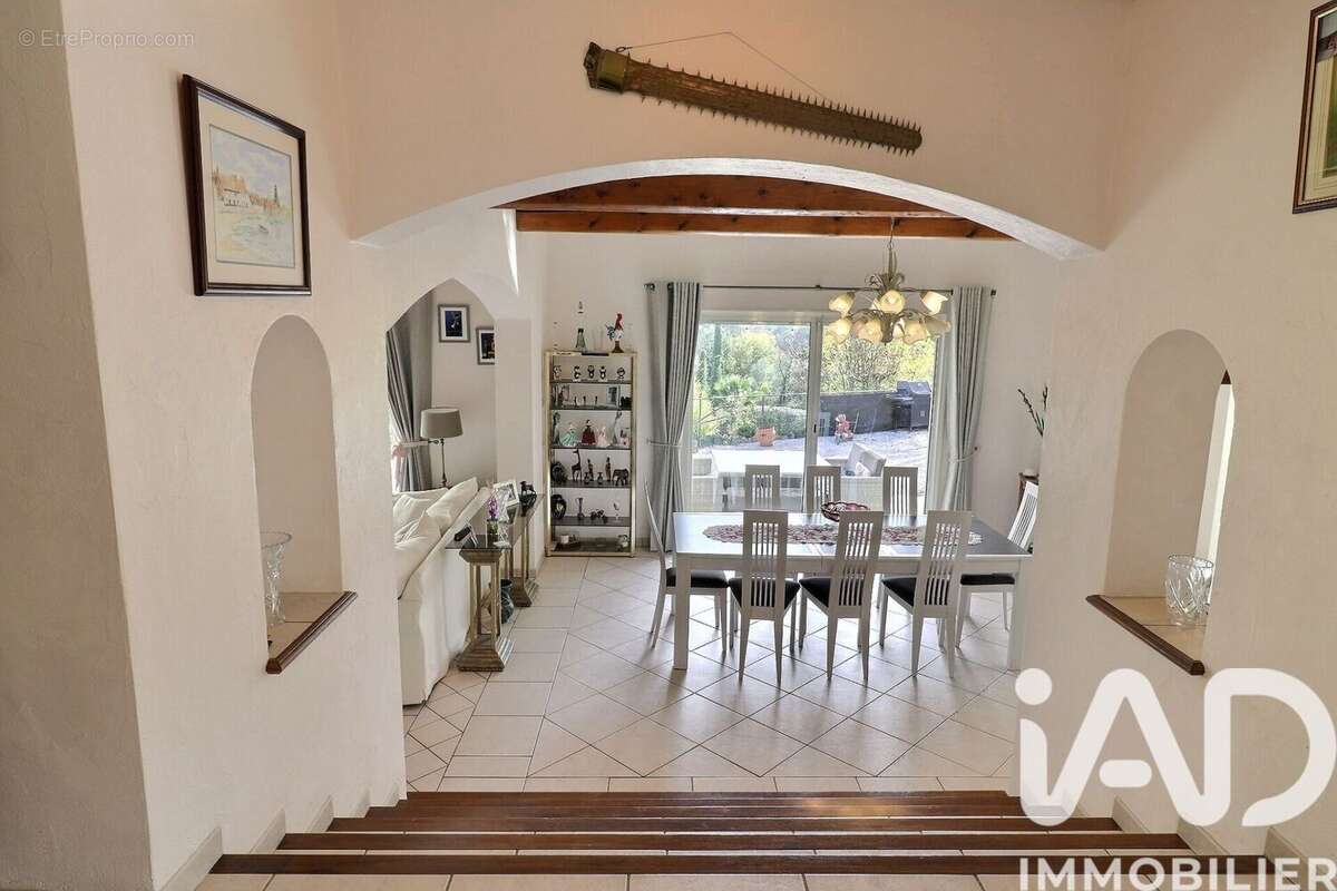 Photo 4 - Maison à COTIGNAC