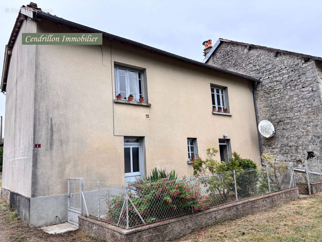 Maison à SAINT-PRIEST-PALUS