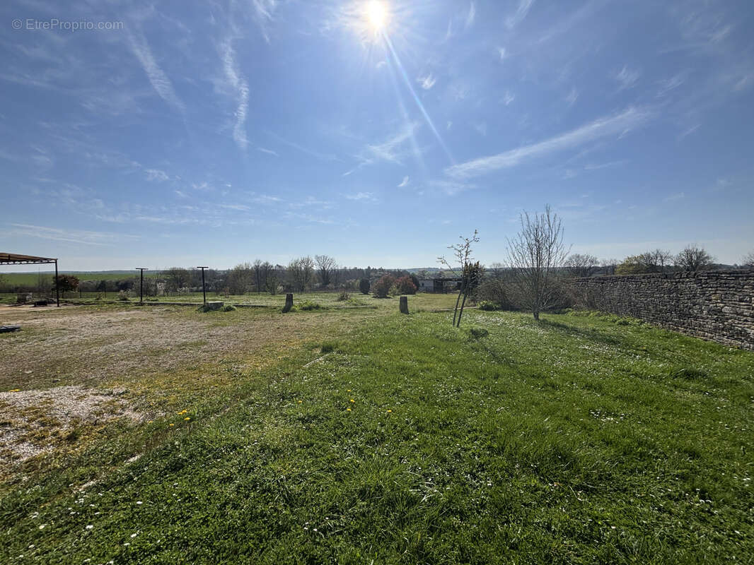 Maison à CHATILLON-SUR-SEINE