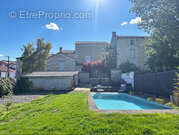 Maison à MAGNAC-SUR-TOUVRE