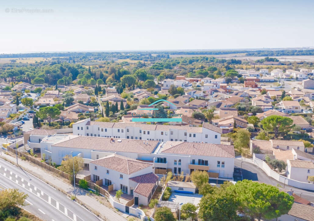Appartement à VIC-LA-GARDIOLE