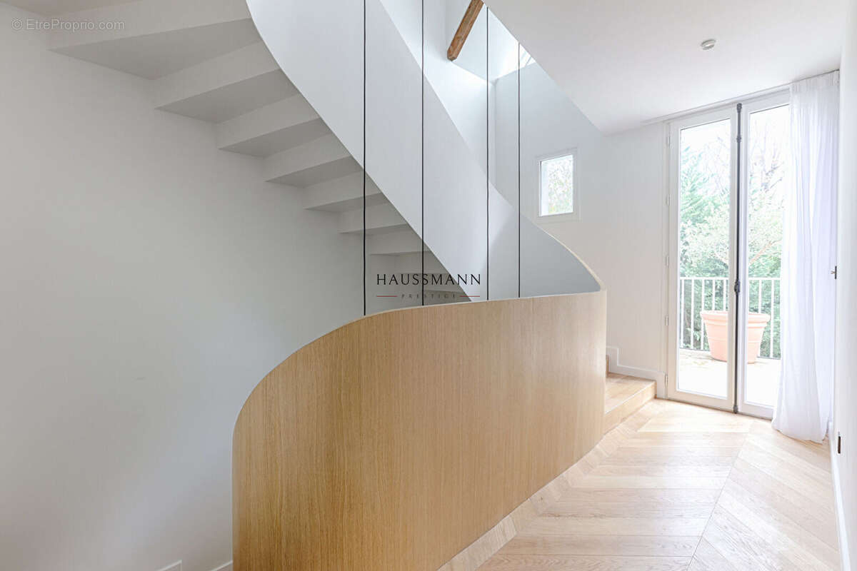 Maison à BOULOGNE-BILLANCOURT