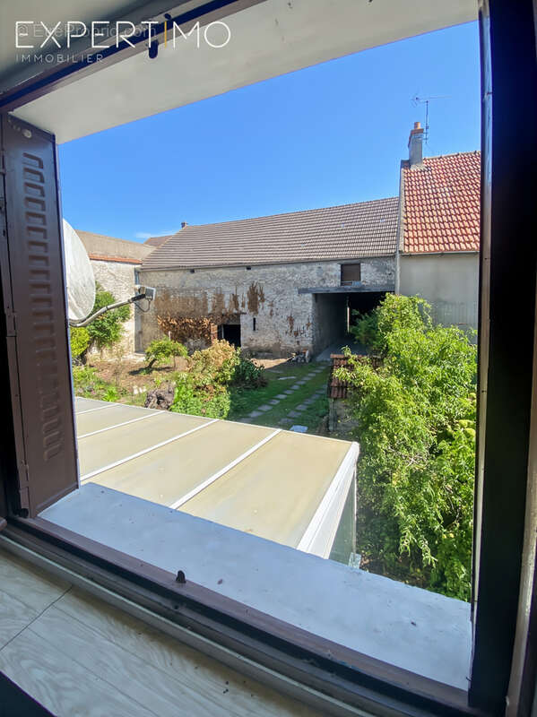 Maison à MORIGNY-CHAMPIGNY