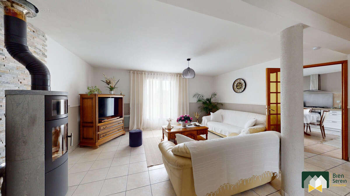 Maison à LA BOURDINIERE-SAINT-LOUP