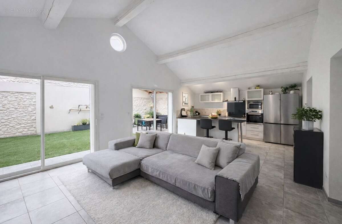 Appartement à CHATEAURENARD