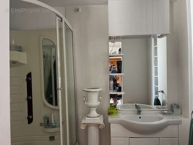 Appartement à ORADOUR-SUR-VAYRES