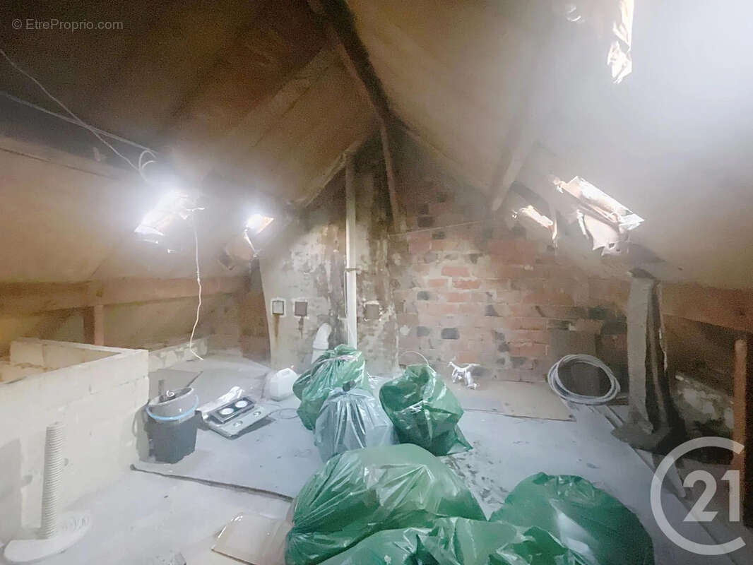 Maison à CHAMPILLON