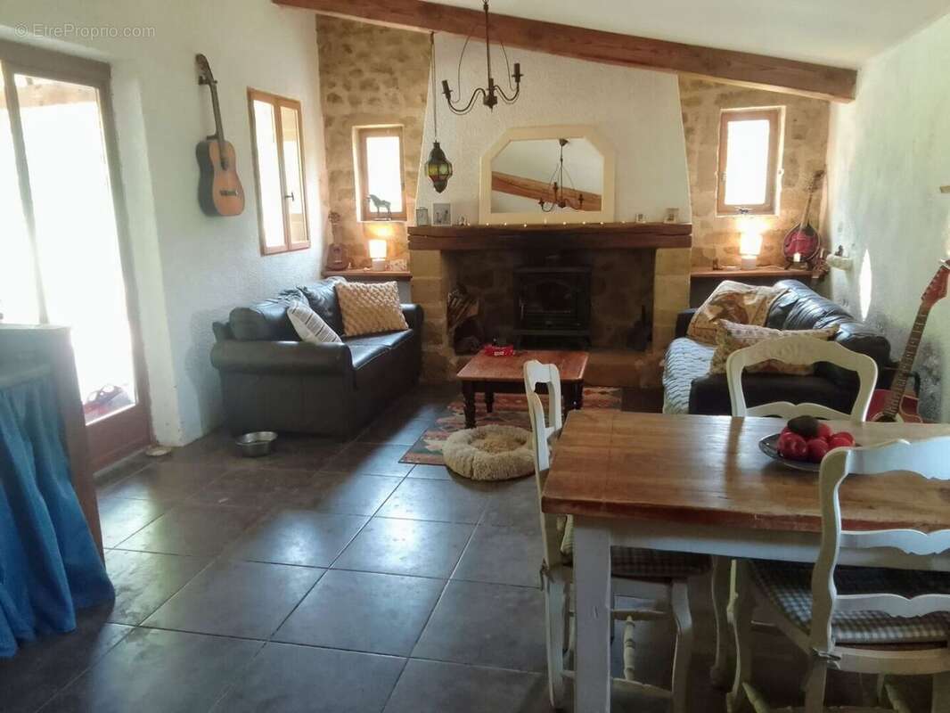 Propriété à vendre proche de Marciac: Maison 4 chambres, à finir de rénover. Cachée et isolée, on y accède par un long chemin. T - photo 5