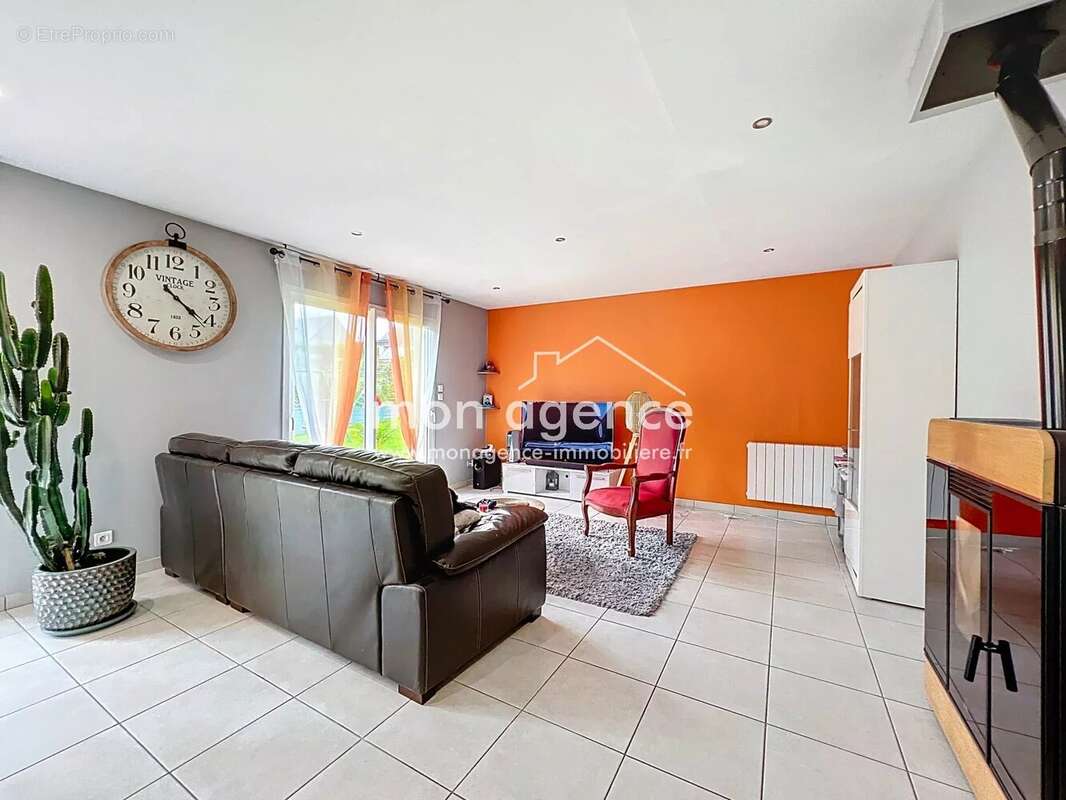 Maison à SAINT-VICTOR-L&#039;ABBAYE