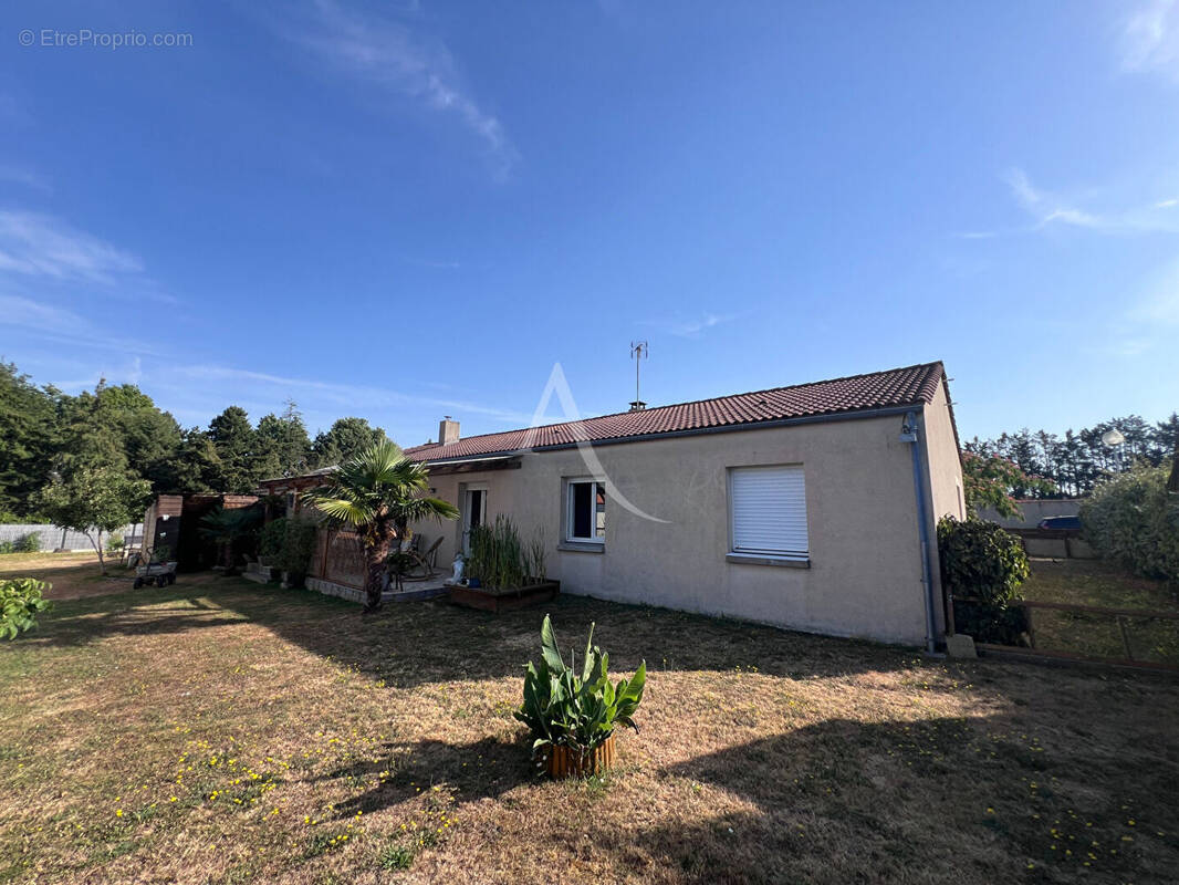 Maison à AIZENAY