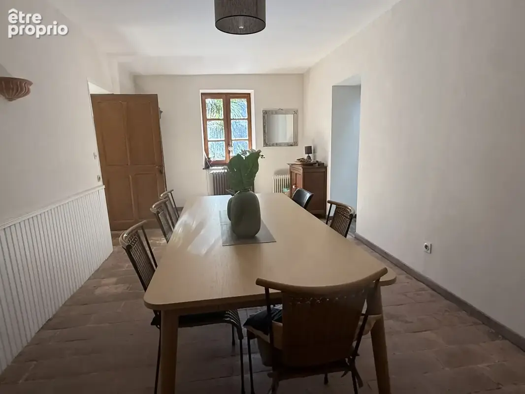 Maison - 142 m2 - 4 pièces - photo 2