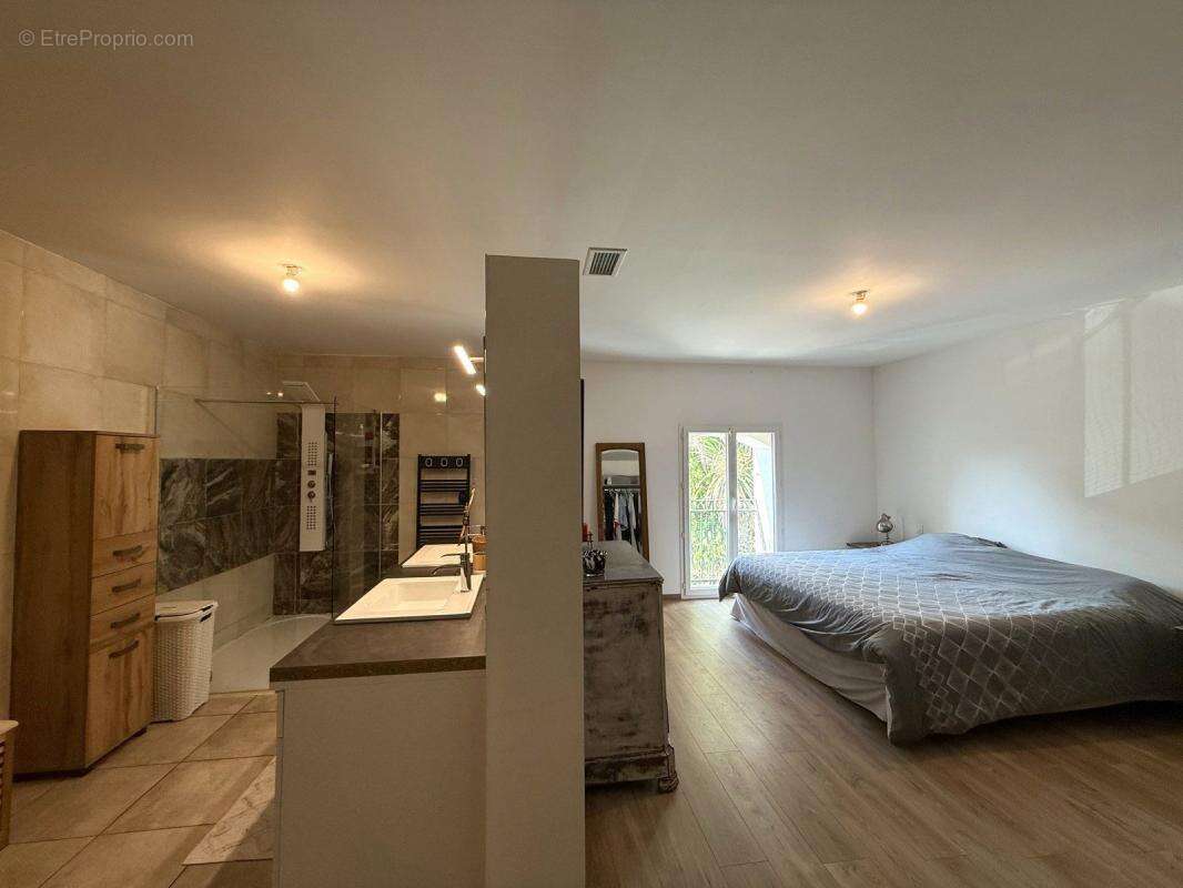 Maison à SAINT-CYPRIEN