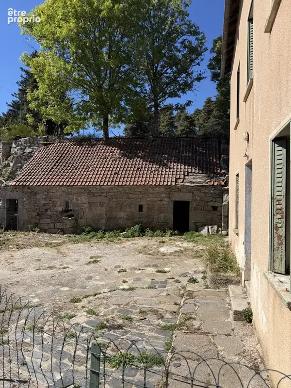 EXCLUSIVITE 144 : GR 65, Ancienne maison d'habitation à rénover sur l 'Aubrac. - photo 5