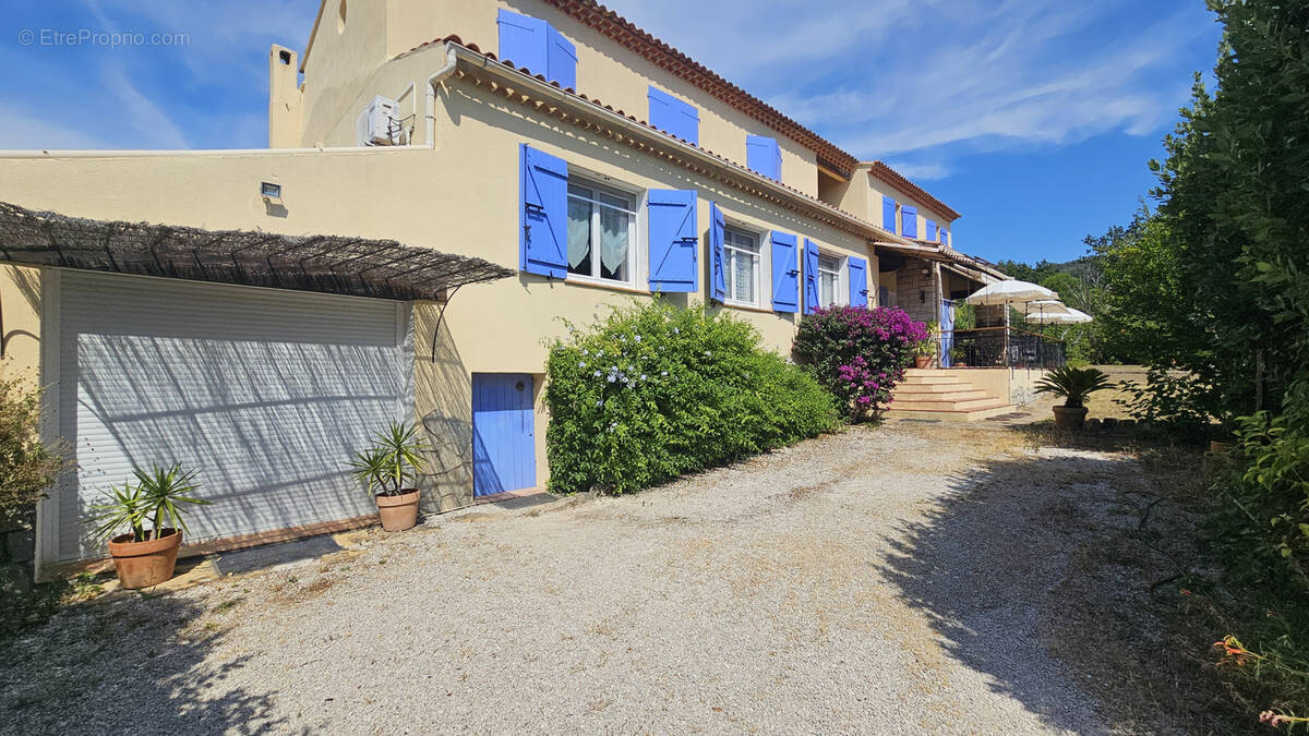 Maison à LA CADIERE-D'AZUR