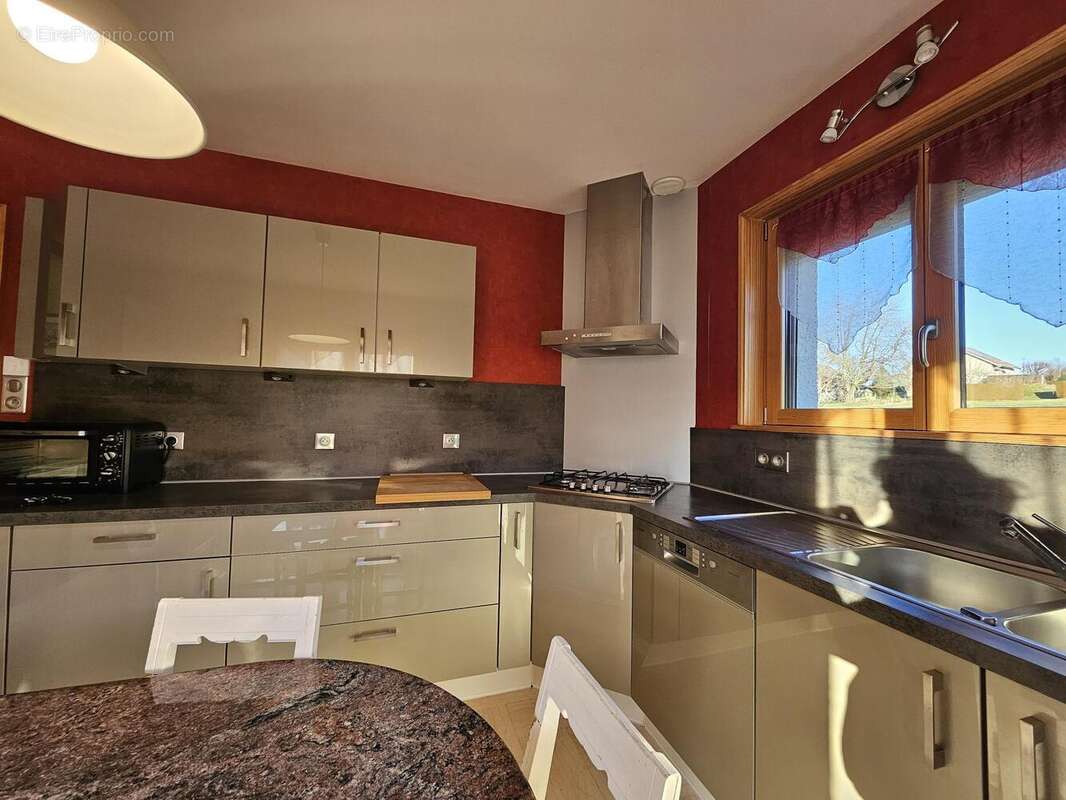 Maison à LE SYNDICAT