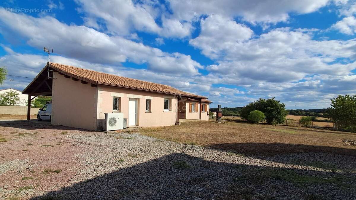 Maison de plain pied et hangar - photo 11