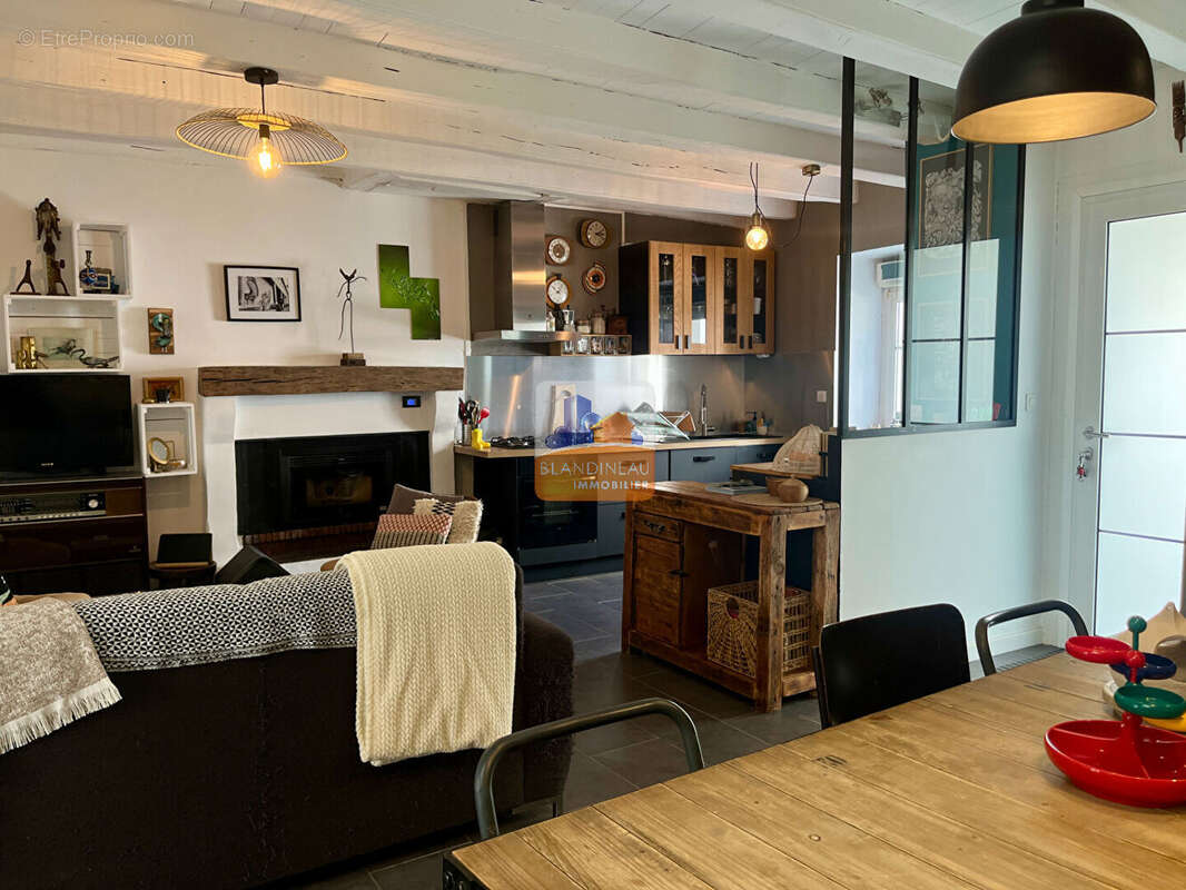 Maison à BOUGUENAIS