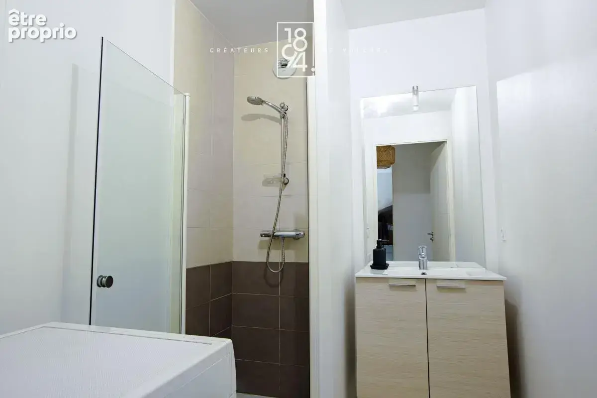 Appartement T2 en rez de jardin , parking double et cave - photo 10