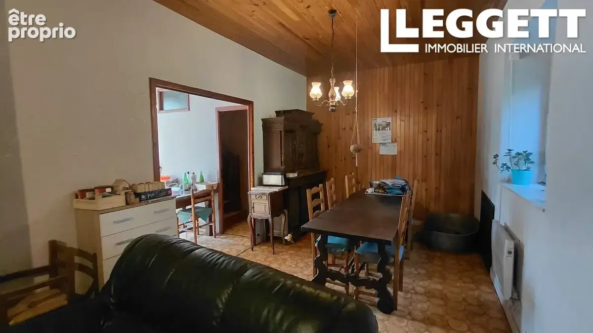 Grande propriété en pierre - Terrain de 9 823 m², nombreuses dépendances et potentiel de gîtes près de Plémet - photo 7