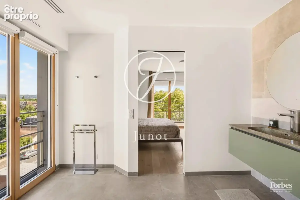 Le Vésinet - CENTRE-VILLE - Appartement - 2 chambres  - 133m². - photo 12
