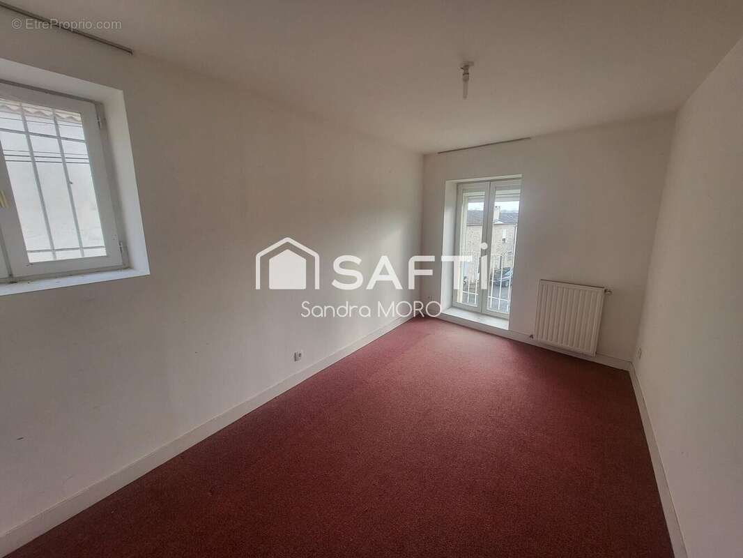 Maison 609 m² à Casseuil  - photo 9
