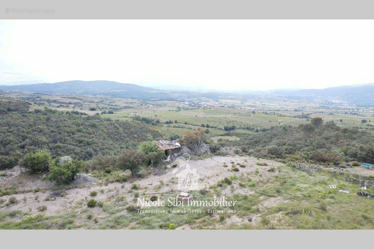 Terrain à MONTNER