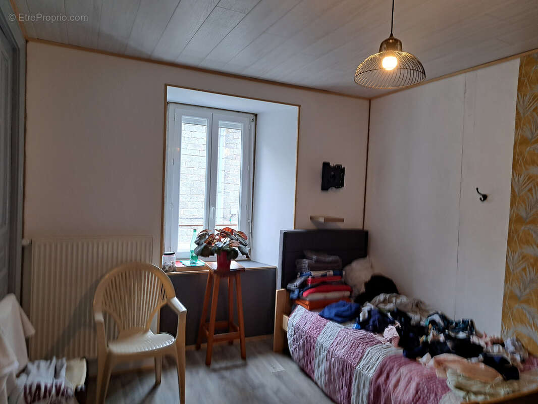 Appartement à MAZET-SAINT-VOY