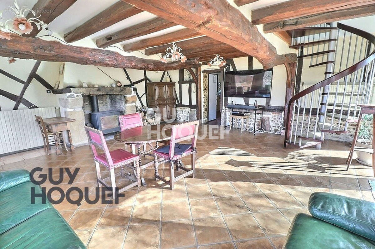 Maison à BERNAY
