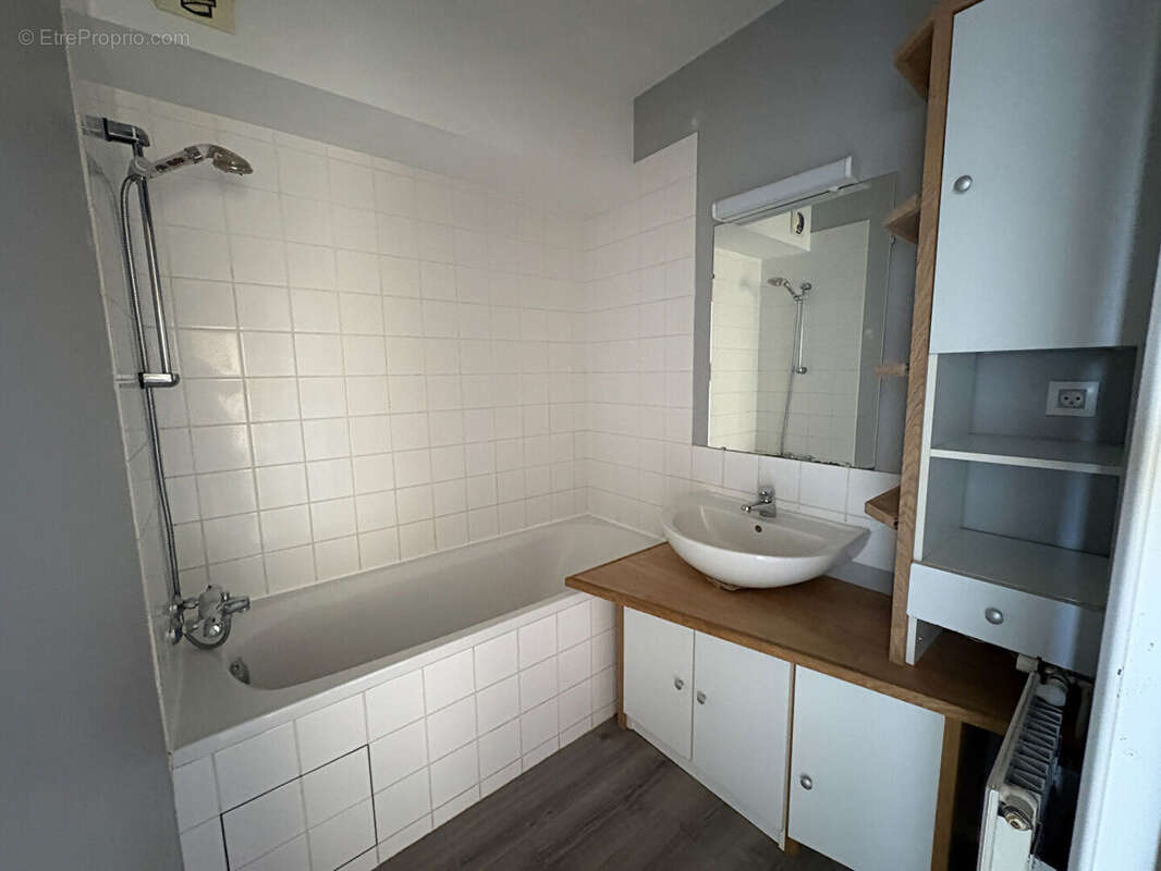 Appartement  4 pièces 74.90 m2 + Garage. - photo 9