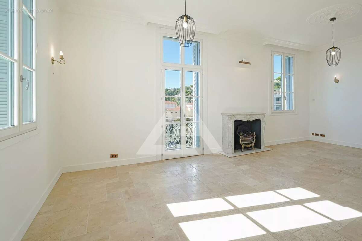 Appartement à BEAULIEU-SUR-MER