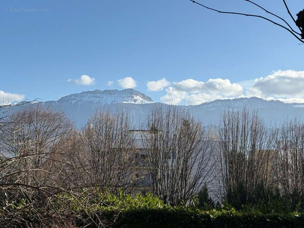 Terrain à VOIRON