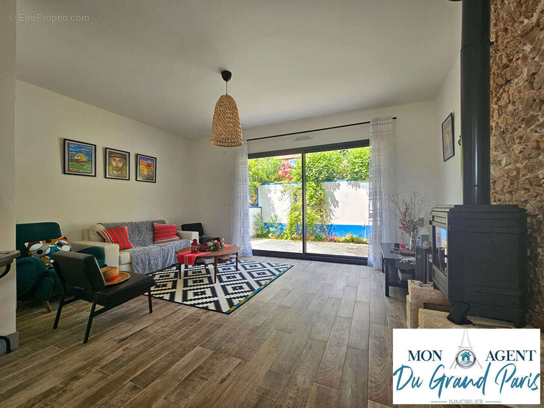 Maison à MARCOUSSIS