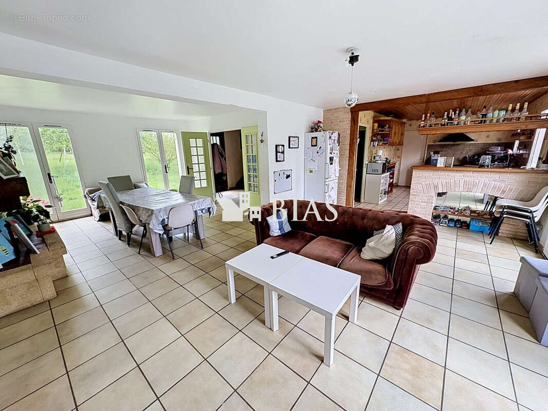Maison à BOURG-ACHARD