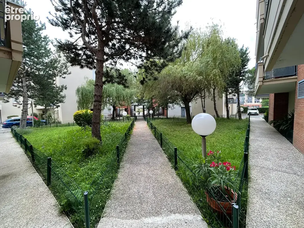 Appartement T1 au dernier étage, avec terrasse et parking à Blagnac - photo 10