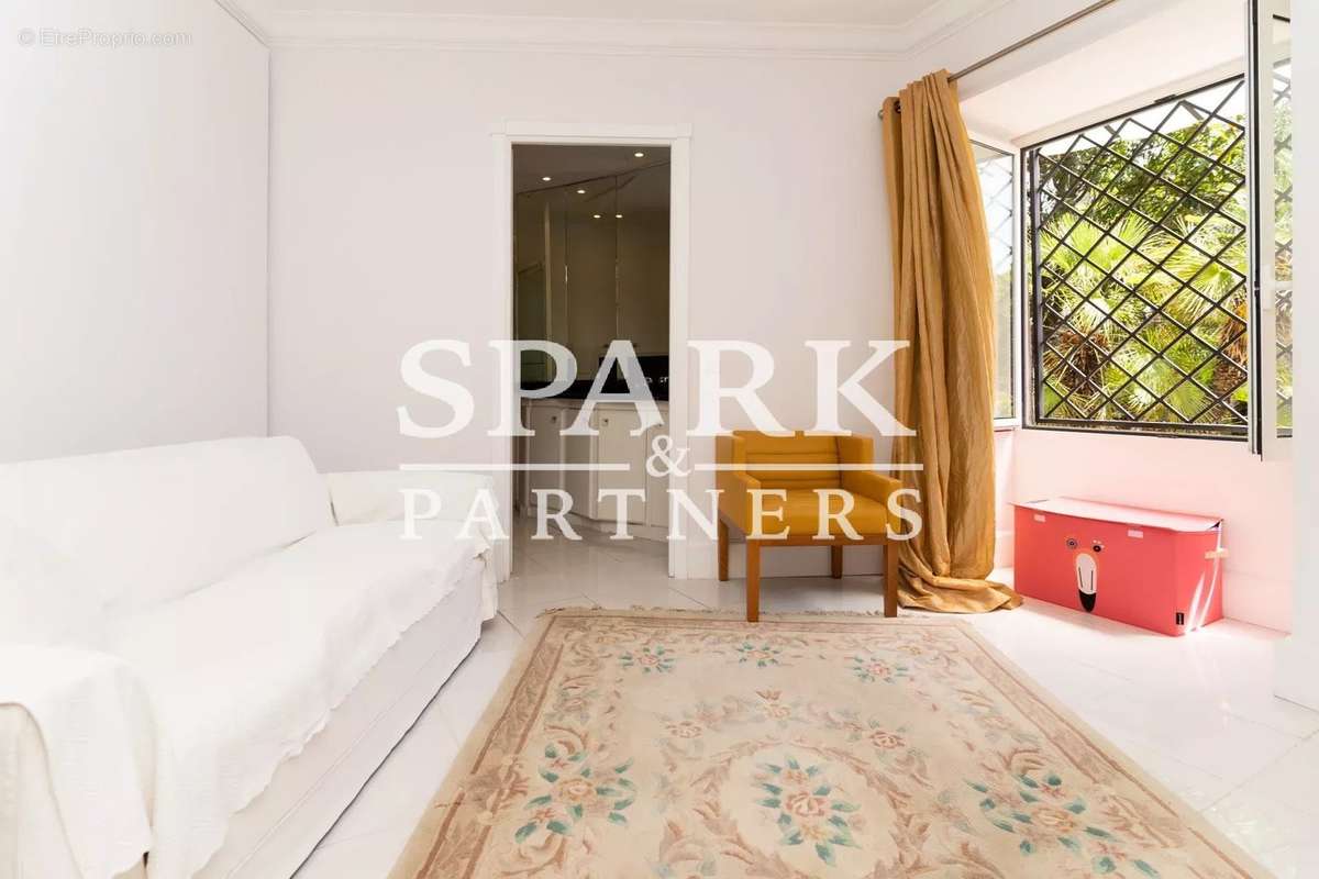 Appartement à CAP-D'AIL