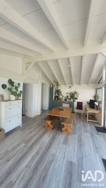 Maison 138 m² à Etrepilly  - photo 3