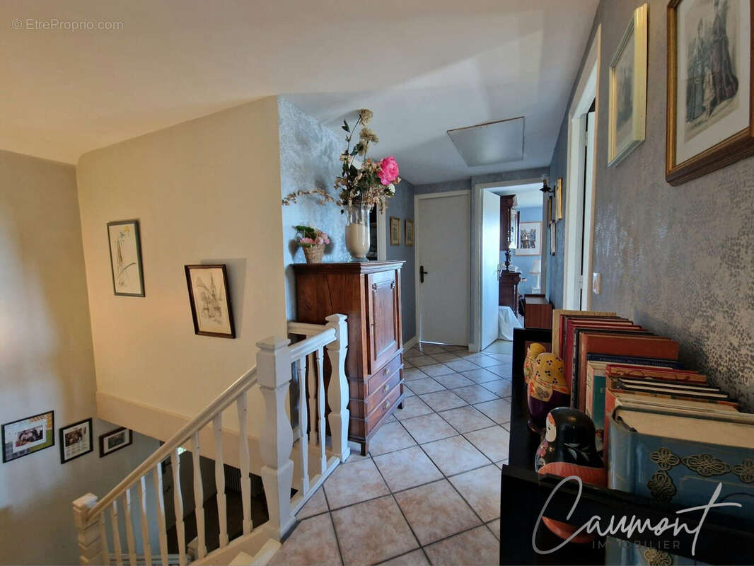 Maison 262 m² à Caudebec-En-Caux  - photo 7