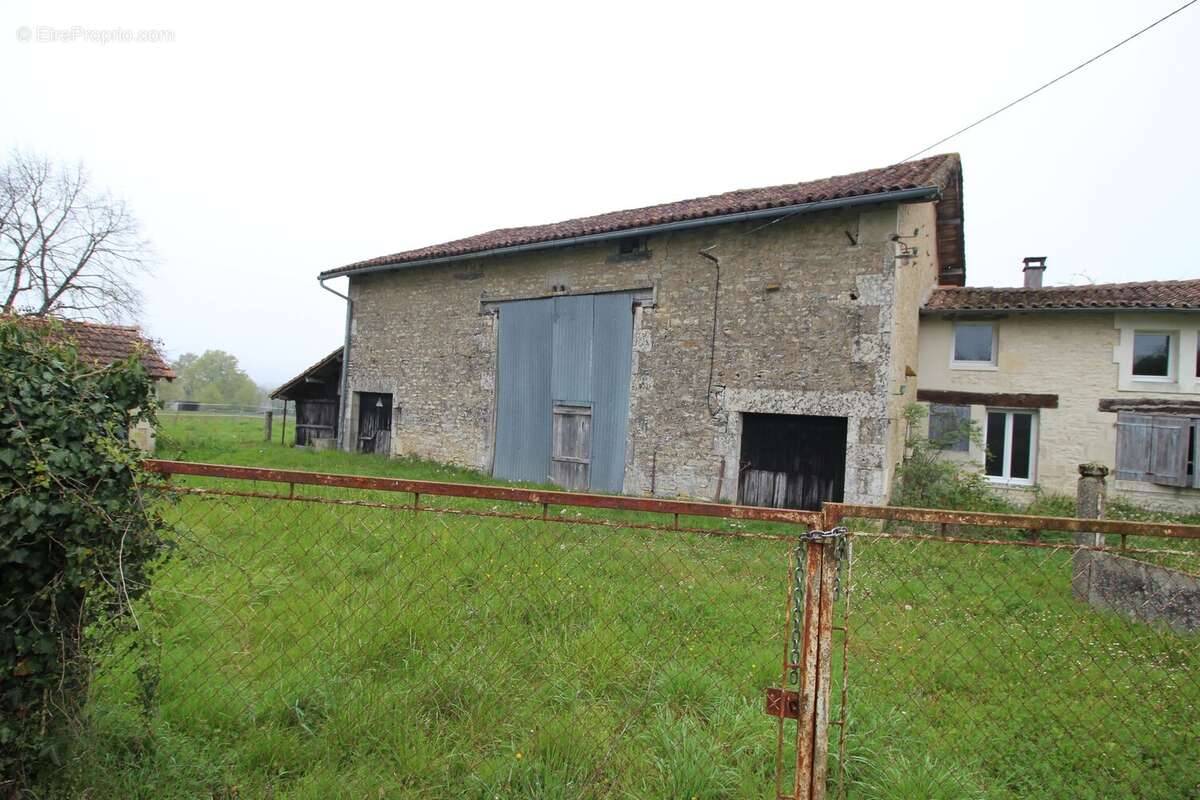 Maison à CHASSIECQ