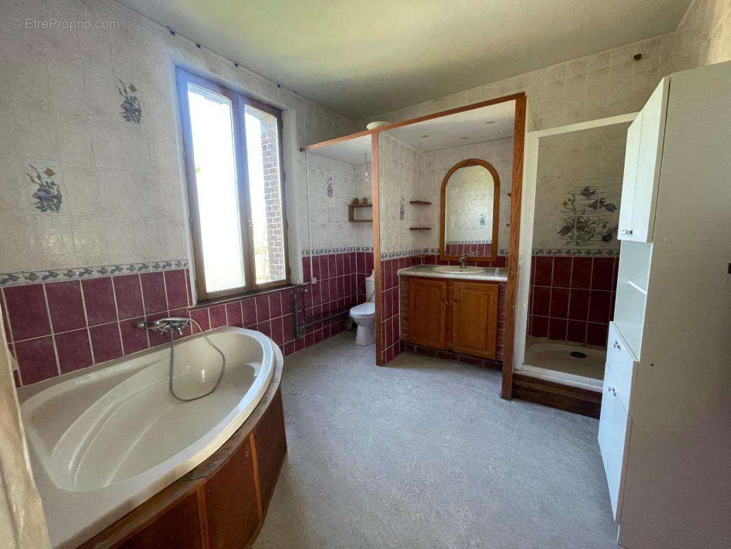 Maison à NEUFCHATEL-EN-BRAY