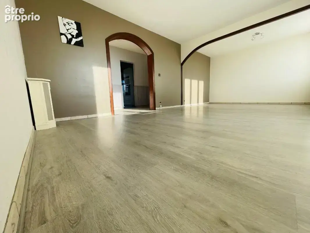 Photo Appartement à Pont-De-Cheruy au prix de 155 000€