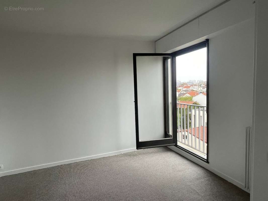 chambre - Appartement à MONTREUIL