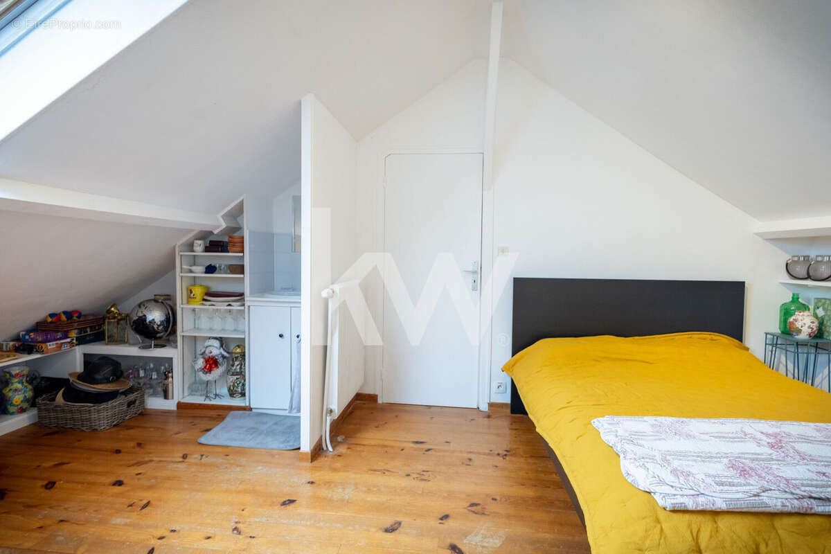Maison 80 m² à Checy  - photo 6