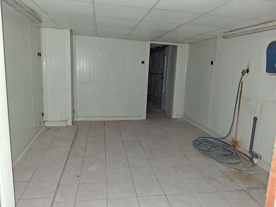 Commerce à MONTCORNET