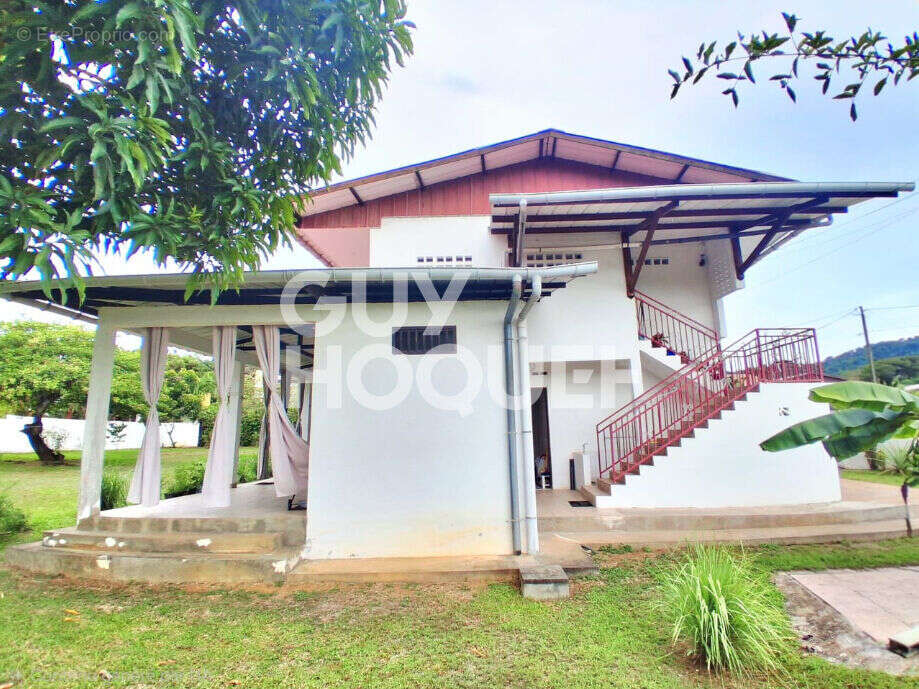 Maison à REMIRE-MONTJOLY