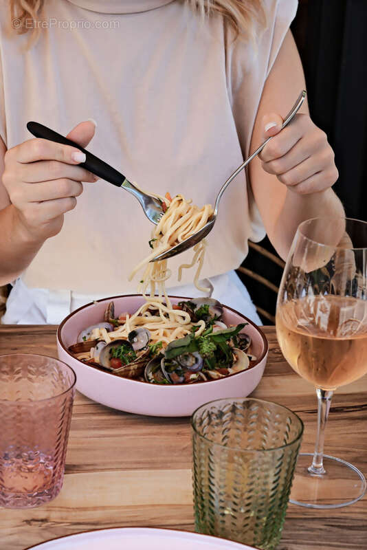 Commerce à OLLIOULES