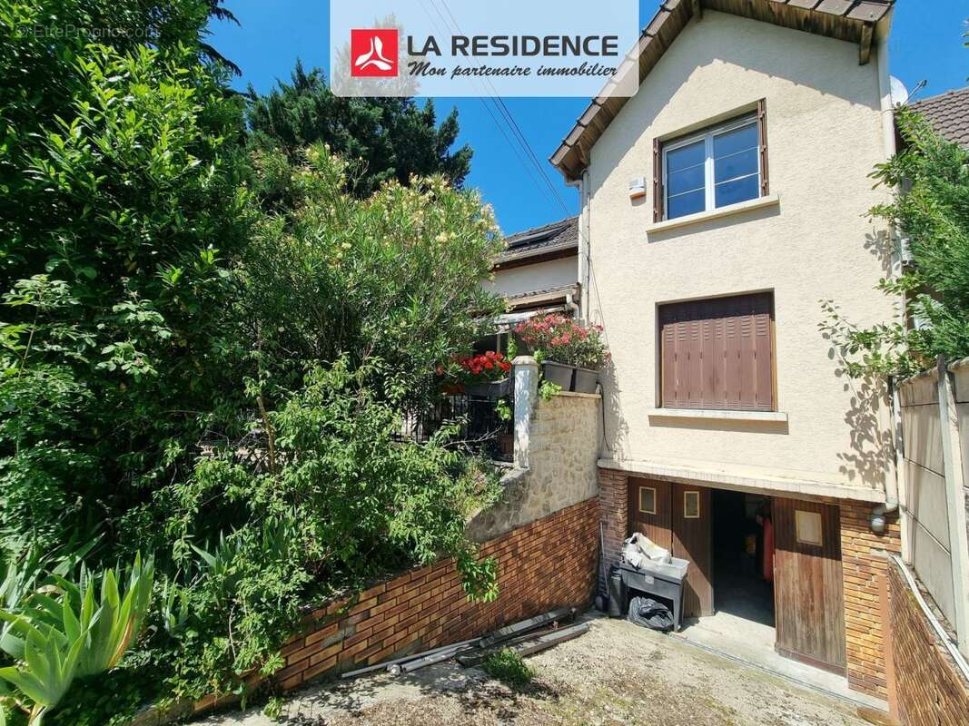 Maison 102 m² à Pierrefitte-Sur-Seine  - photo 4