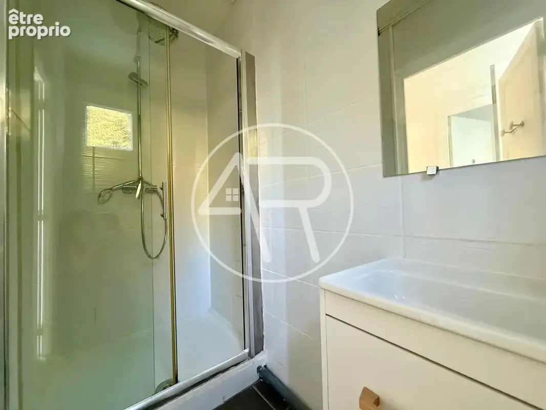 Au coeur de brioude maison f3 avec jardin - photo 6