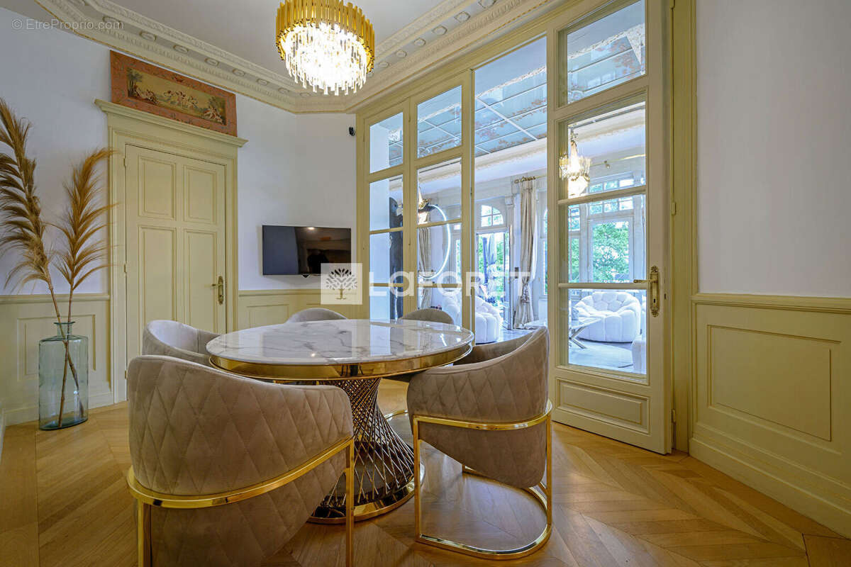 Château de la Fontaine - Maison 500 m2 - 1,8 Hectare - 6 chambres - photo 11