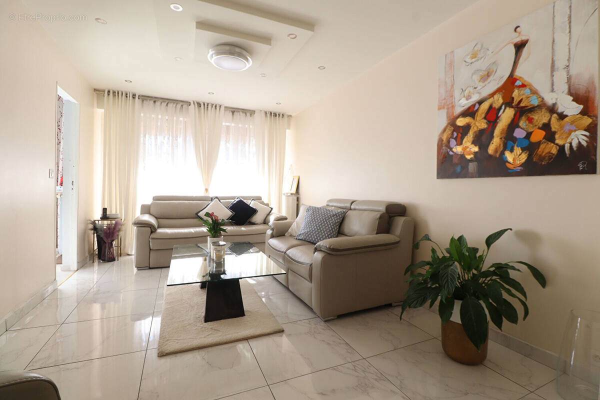 Appartement à PIERREFITTE-SUR-SEINE