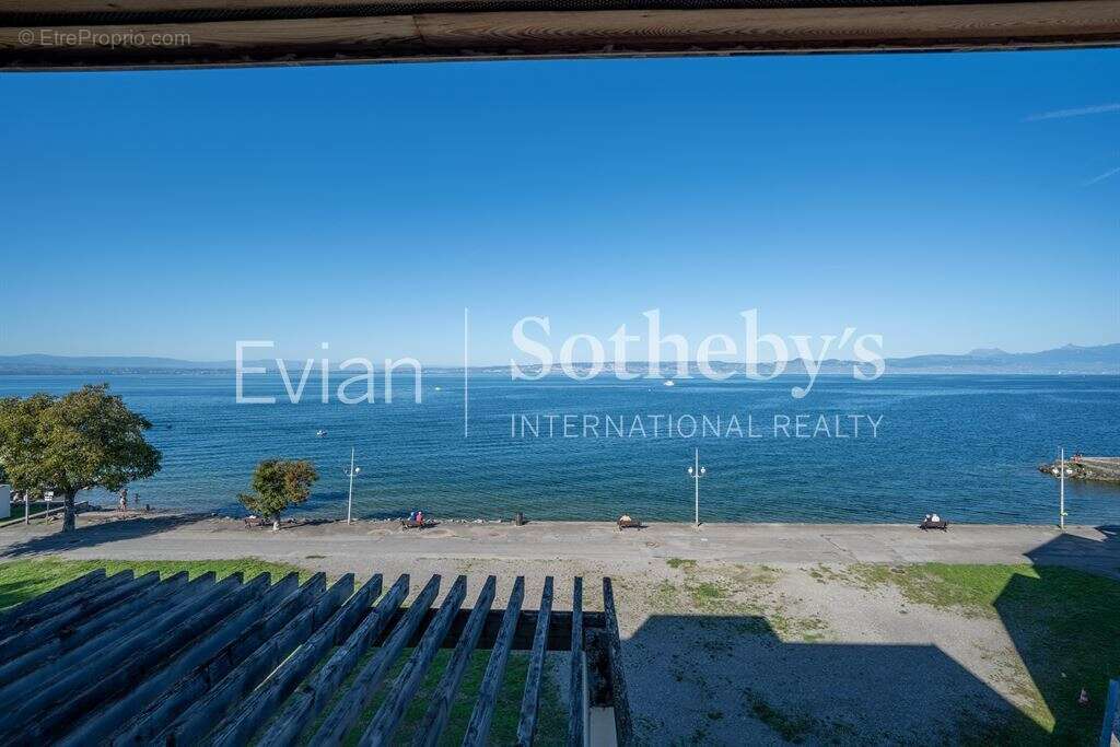 Appartement à EVIAN-LES-BAINS